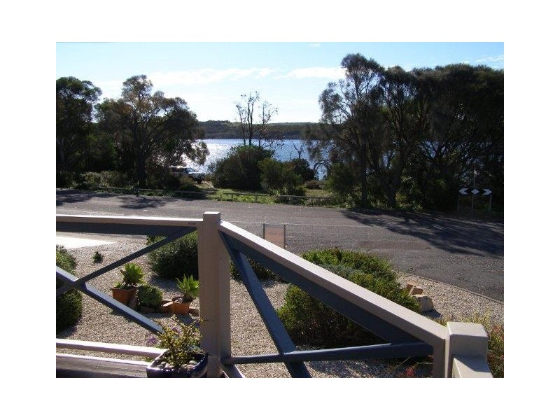 301 Esplanade, Coffin Bay SA 5607