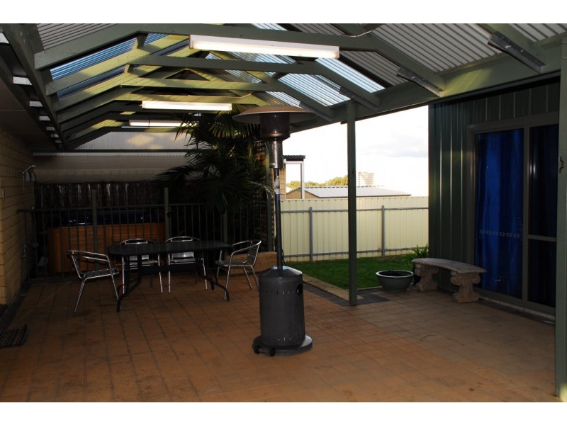 9 Robertson Road, Port Lincoln SA 5606