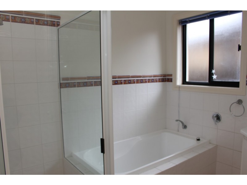 2/1 Sailfish Drive, Port Lincoln SA 5606