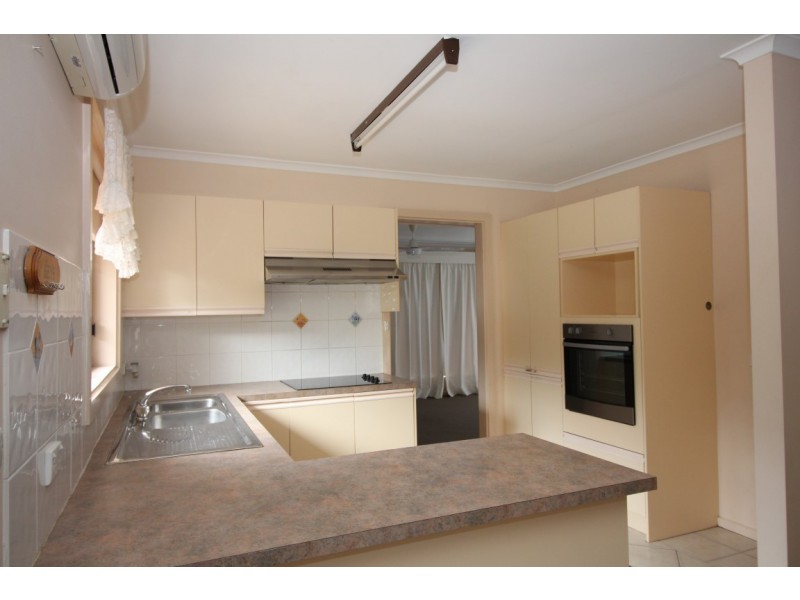 10 Amiens Place, Port Lincoln SA 5606