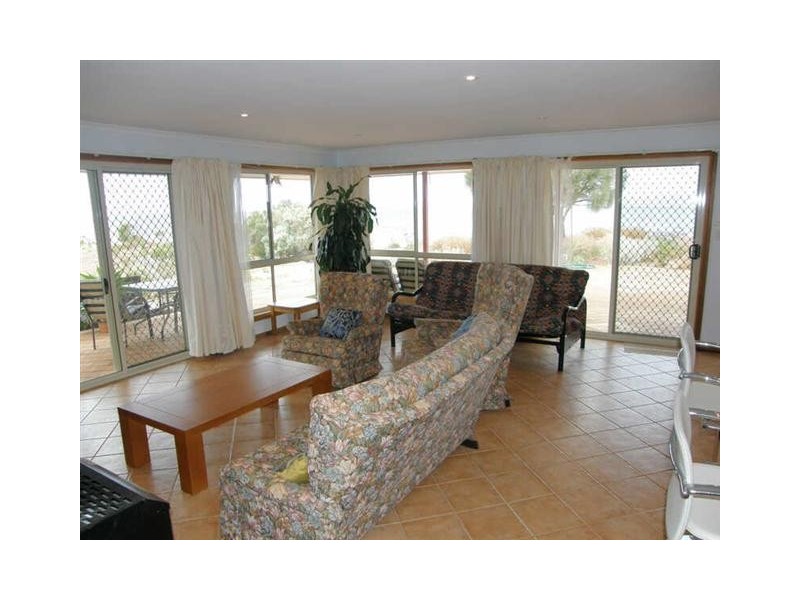 1 Wattle Drive via TULKA, Port Lincoln SA 5606