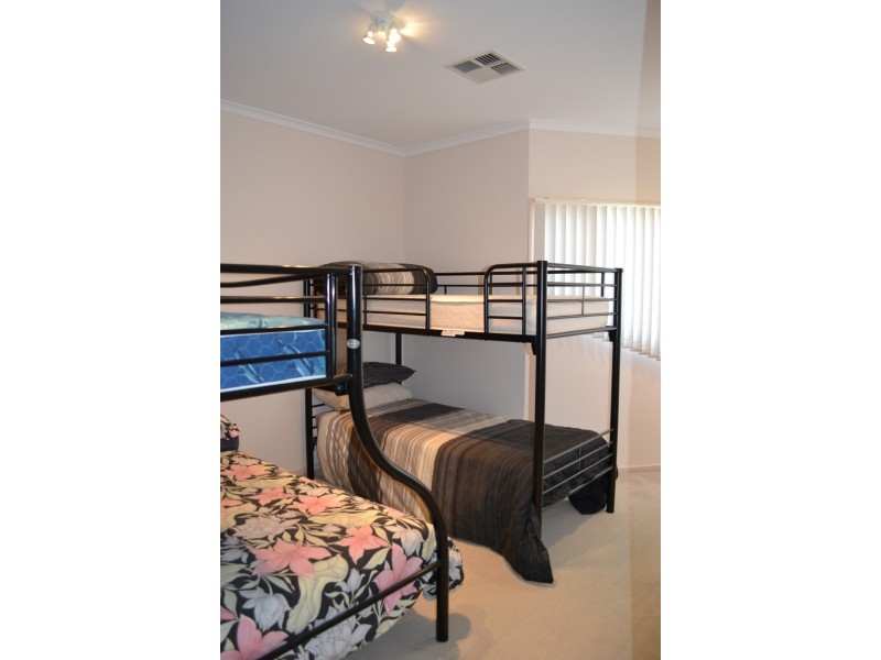 26 Parnkalla Avenue, Port Lincoln SA 5606