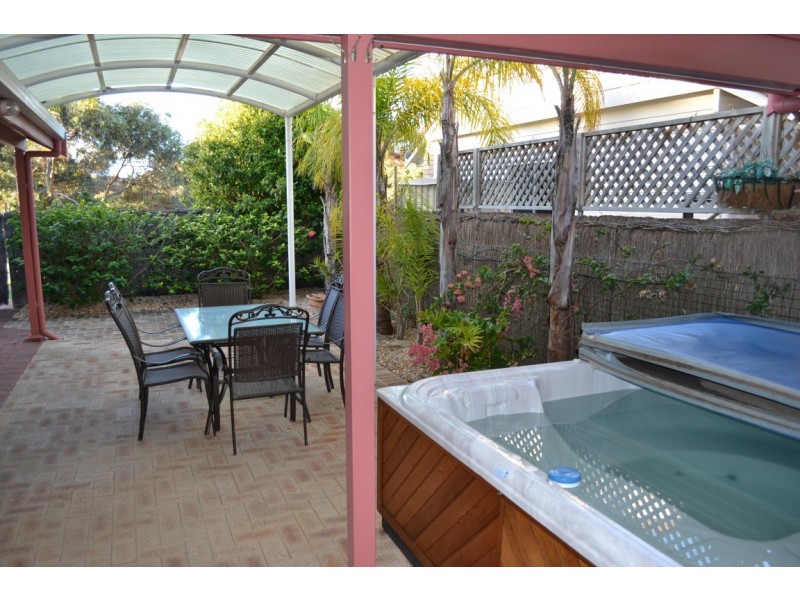 26 Parnkalla Avenue, Port Lincoln SA 5606