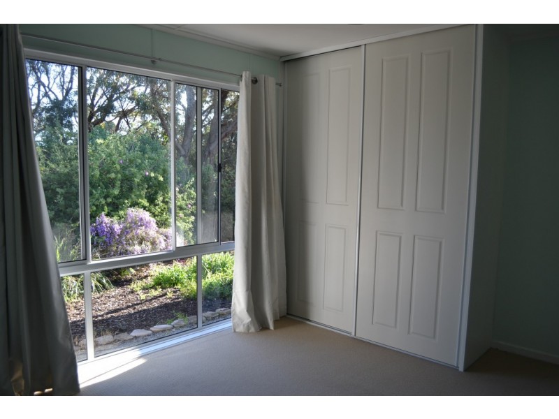 56 Flinders Highway, Elliston SA 5670