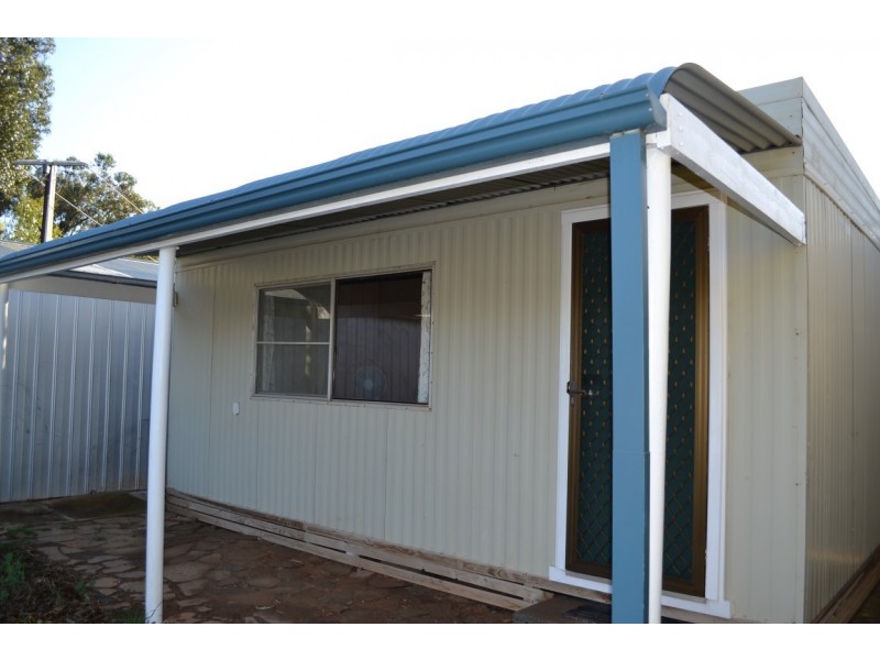 56 Flinders Highway, Elliston SA 5670