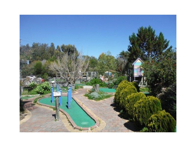 Coffin Bay Licensed Post Office and Coff’ n’ Putt Mini Golf, Coffin Bay SA 5607