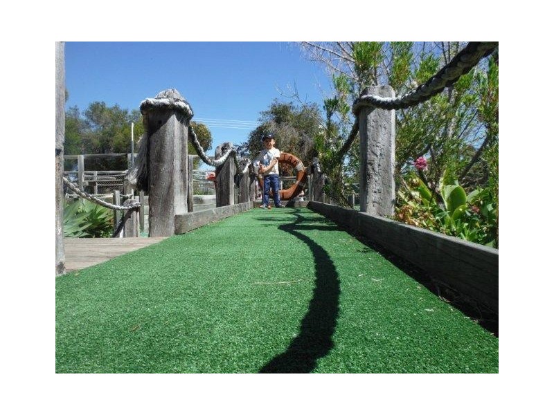 Coffin Bay Licensed Post Office and Coff’ n’ Putt Mini Golf, Coffin Bay SA 5607