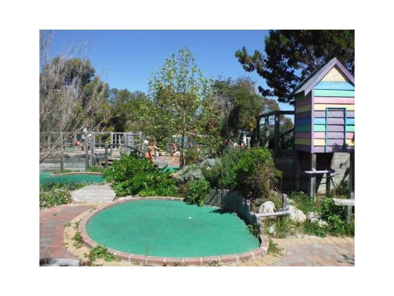 Coffin Bay Licensed Post Office and Coff’ n’ Putt Mini Golf, Coffin Bay SA 5607