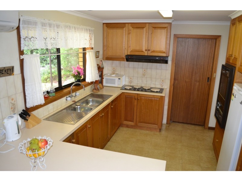 17 Grange Grove, Port Lincoln SA 5606