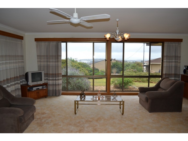 17 Grange Grove, Port Lincoln SA 5606