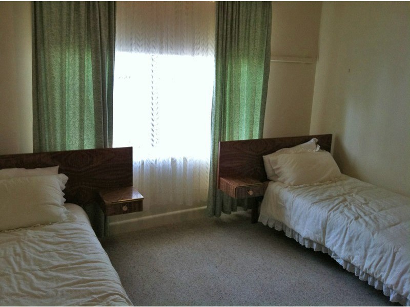 5 Meikle Street, Cummins SA 5631