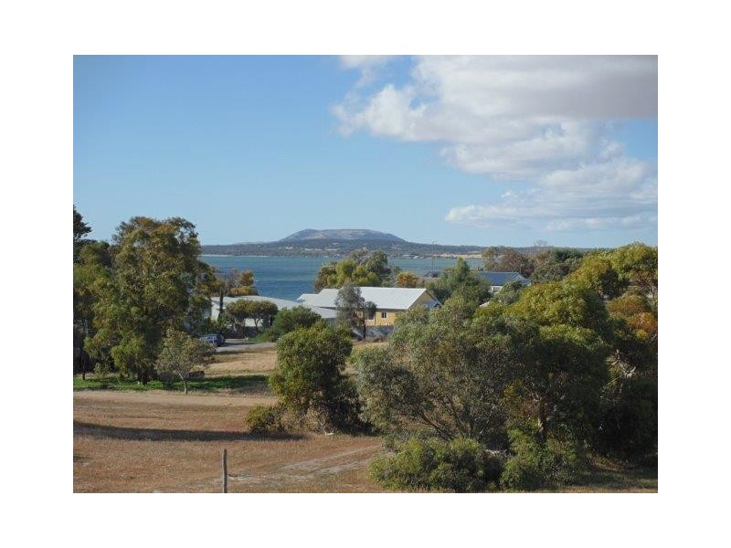 10 Brigette Avenue, Coffin Bay SA 5607