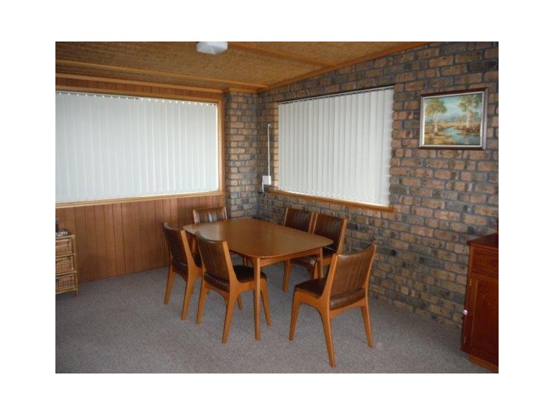 8 Pine Crescent, Coffin Bay SA 5607