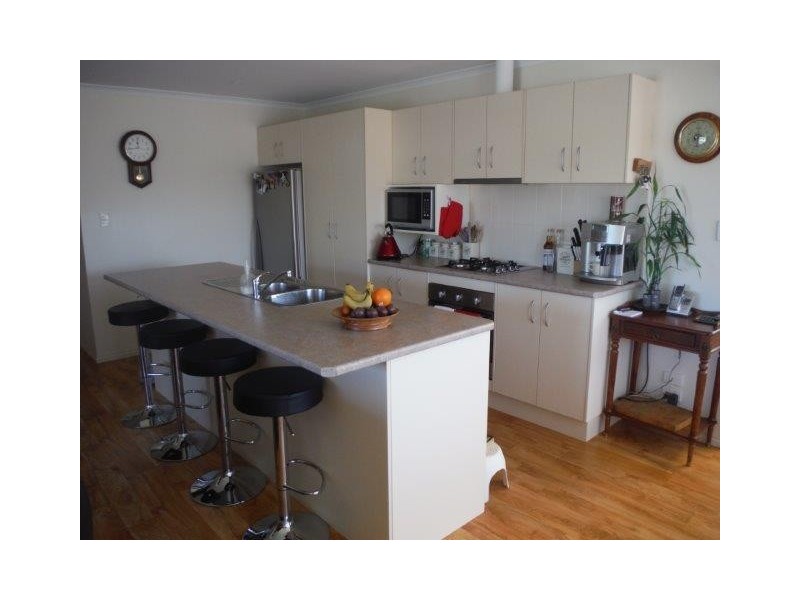 16 Nancy Road, Coffin Bay SA 5607
