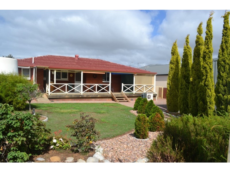 36 Wallis Street, Port Neill SA 5604