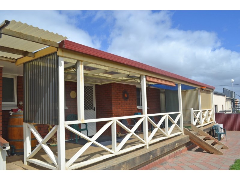 36 Wallis Street, Port Neill SA 5604