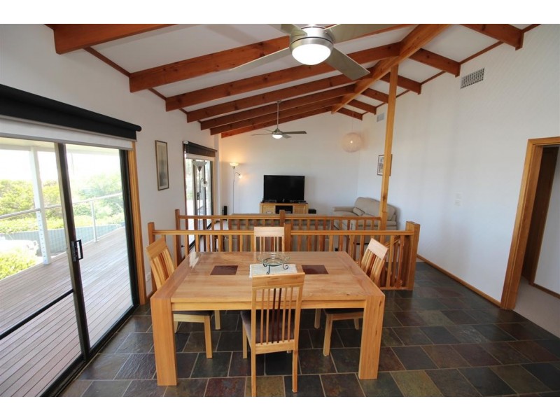 23 Pine Crescent, Coffin Bay SA 5607