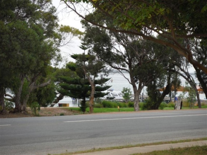 143 Esplanade, Coffin Bay SA 5607