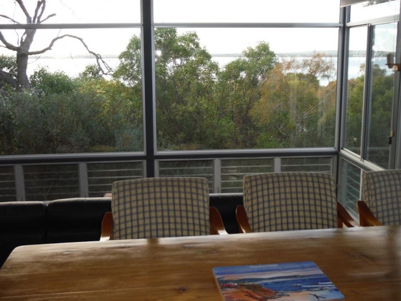 2 Pine Crescent, Coffin Bay SA 5607