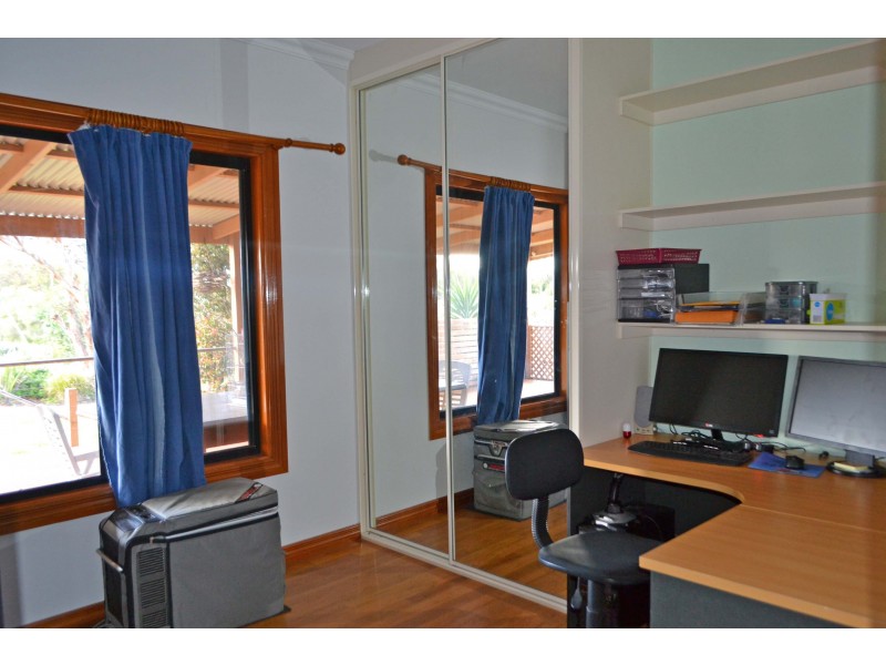 8 Explorer Drive, Port Lincoln SA 5606