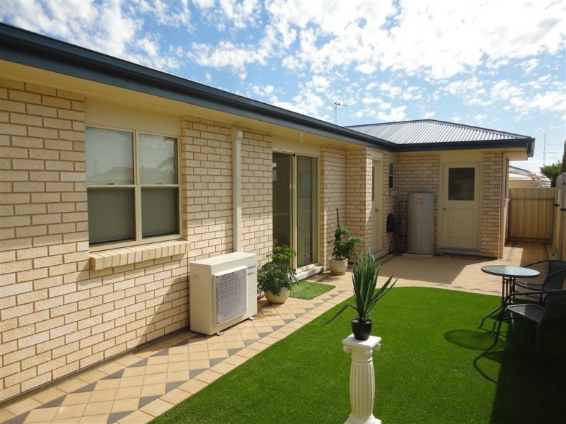 3/5 Robert Street, Tumby Bay SA 5605