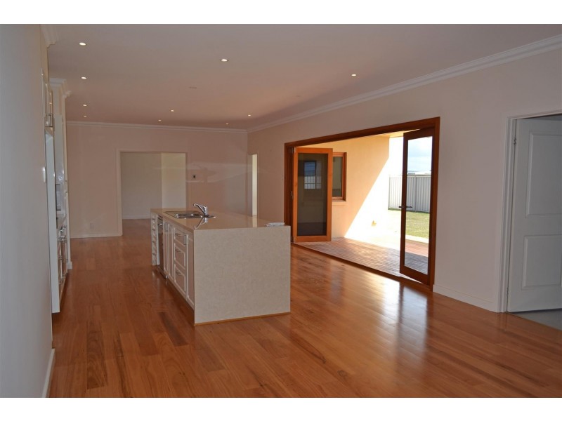 40 Lawrie Street, Tumby Bay SA 5605