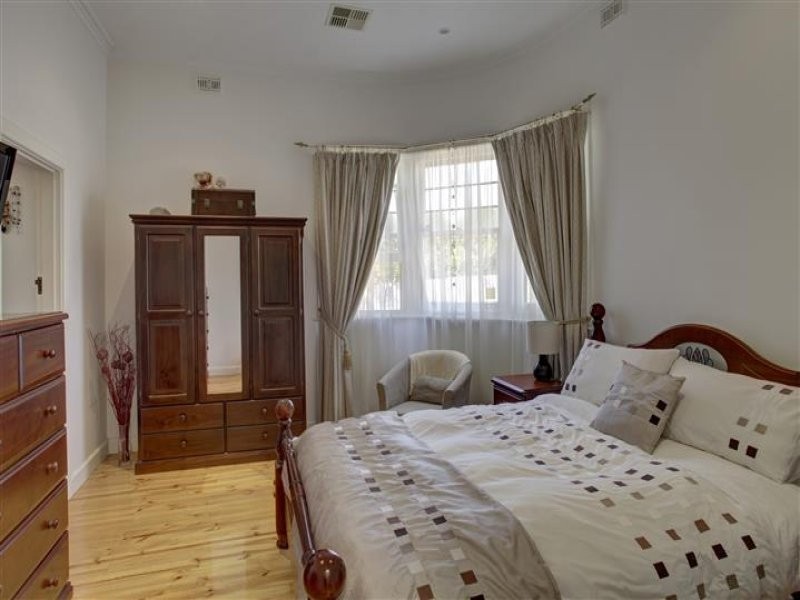 17 Queen Street, Port Lincoln SA 5606