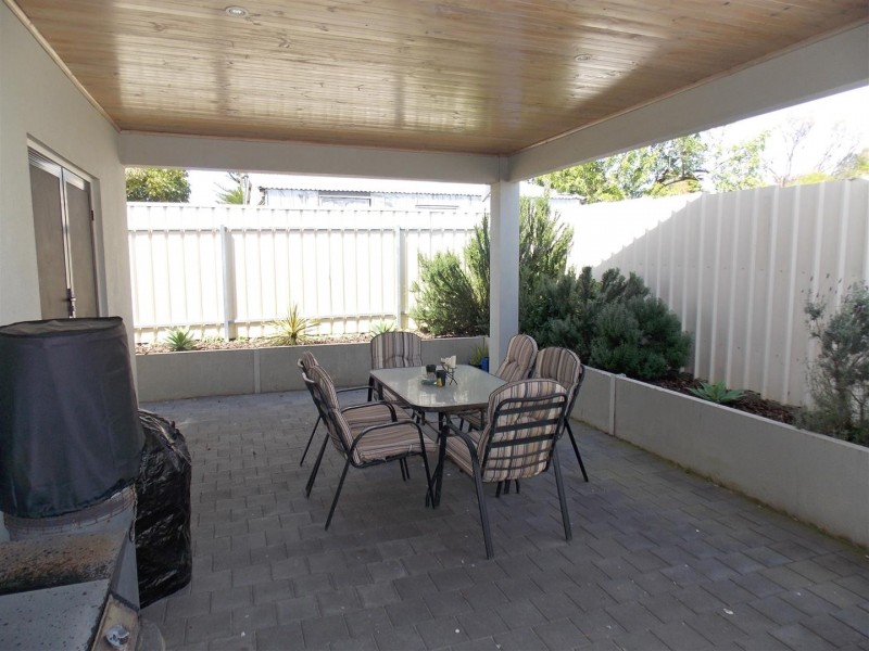 2/16 Wavell Road, Port Lincoln SA 5606