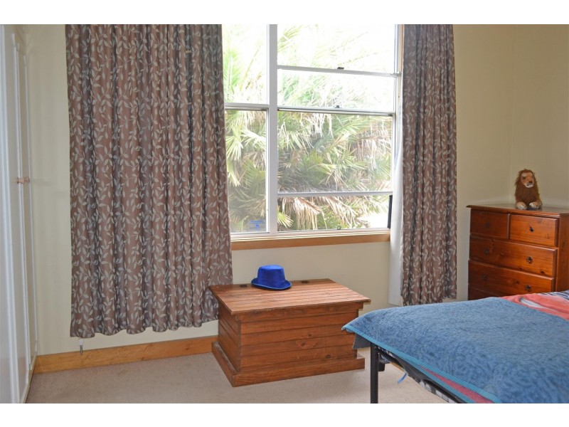 7 Haigh Street, Port Lincoln SA 5606