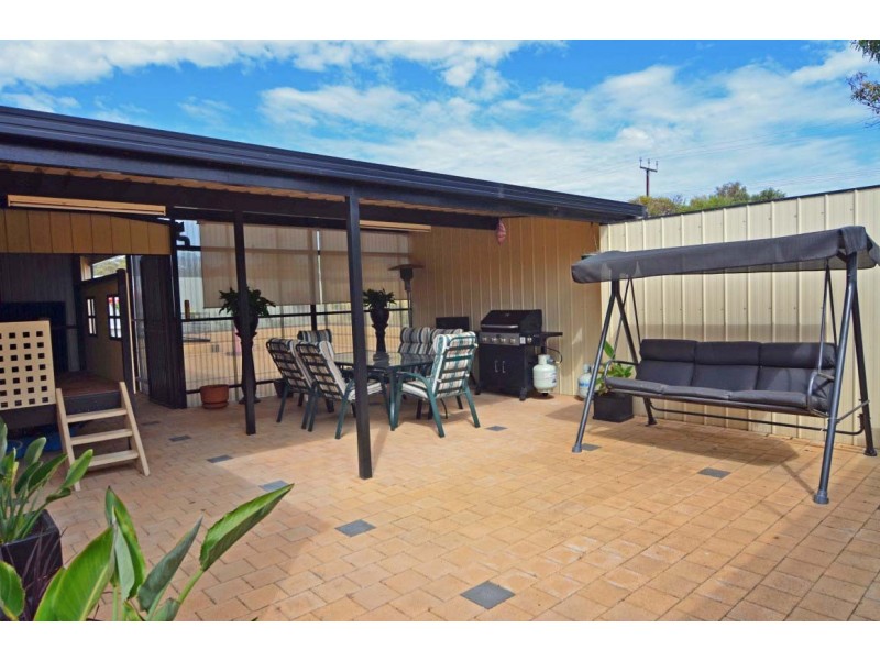 49 Flinders Avenue, Coffin Bay SA 5607