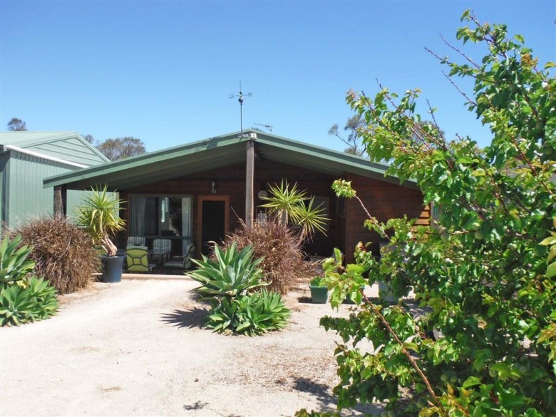 71 Greenly Avenue, Coffin Bay SA 5607