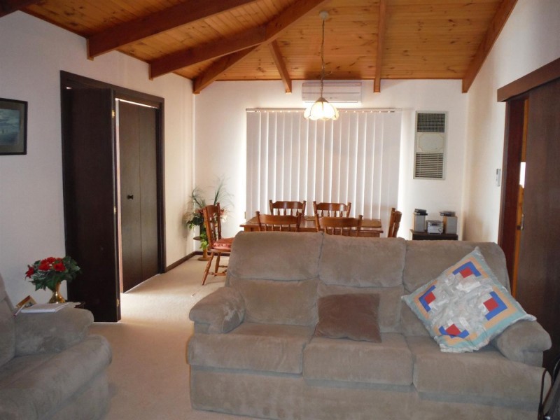 12 Pine Crescent, Coffin Bay SA 5607