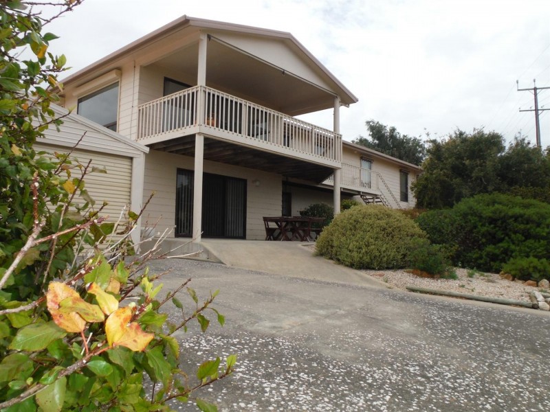 12 Pine Crescent, Coffin Bay SA 5607