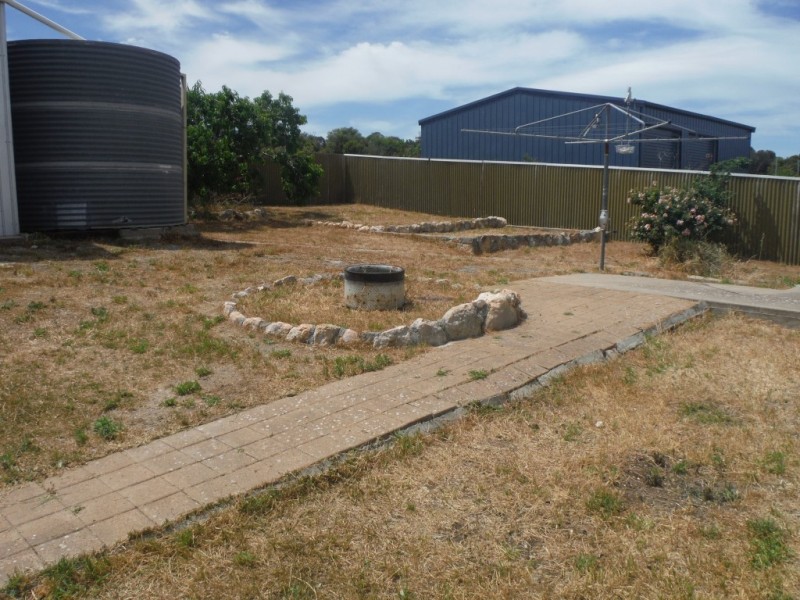 20 Sophie Crescent, Coffin Bay SA 5607