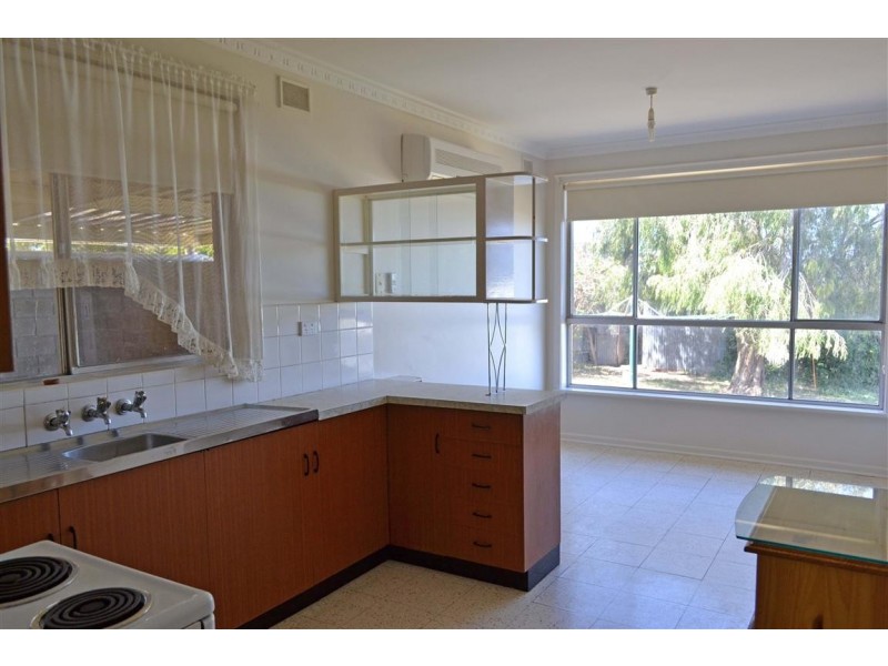 10 Lorraine Avenue, Port Lincoln SA 5606