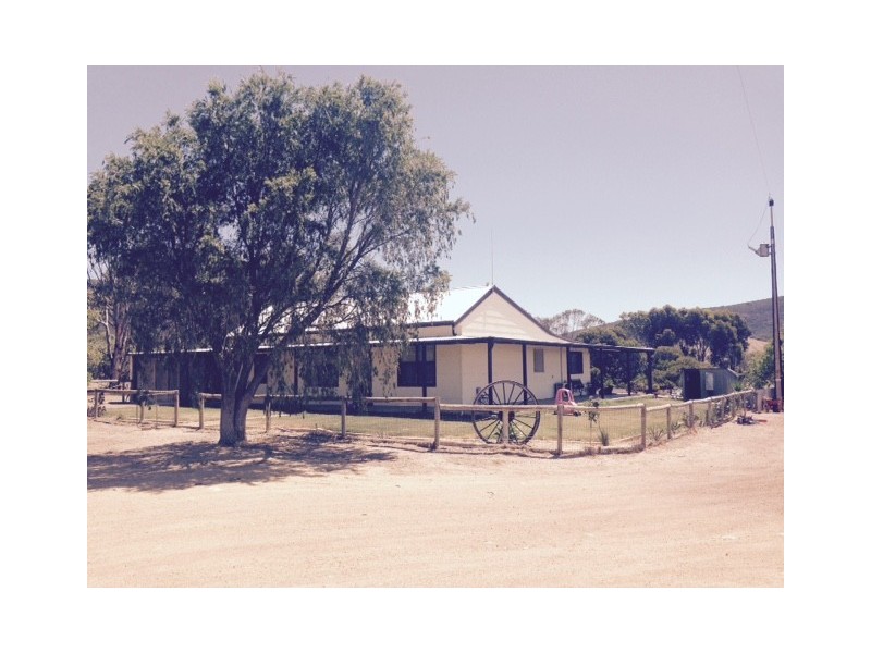 Allotment 12 Hundred of Mortlock and Warrow, Cummins SA 5631