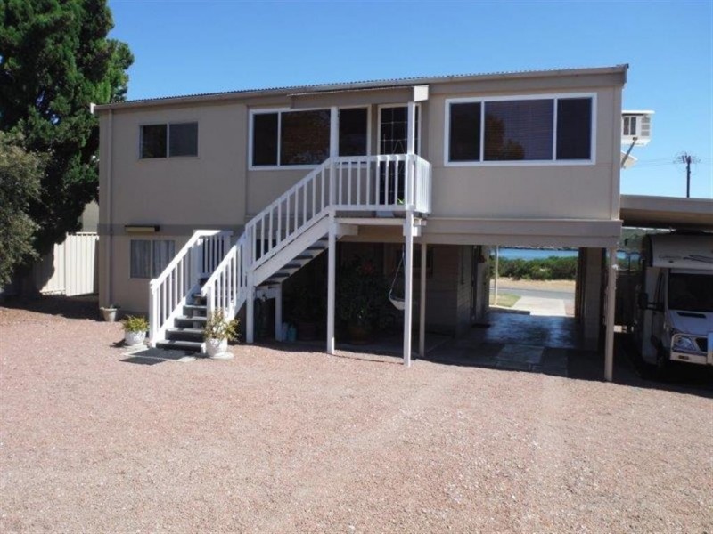 277 Esplanade, Coffin Bay SA 5607