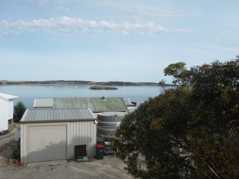 488 Dolphin Drive, Mount Dutton Bay SA 5607