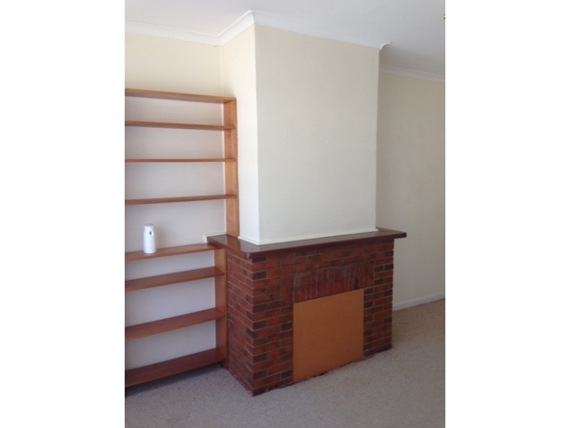 16 Tumby Bay Road, Cummins SA 5631