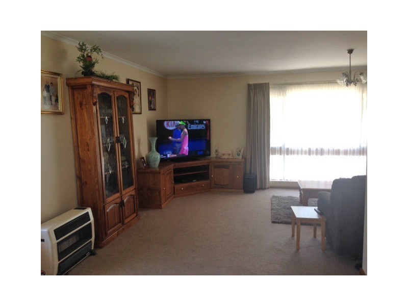 7 Tumby Bay Road, Cummins SA 5631