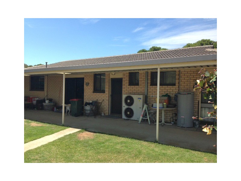 7 Tumby Bay Road, Cummins SA 5631