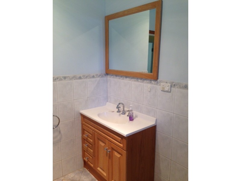 70 Railway Terrace, Cummins SA 5631