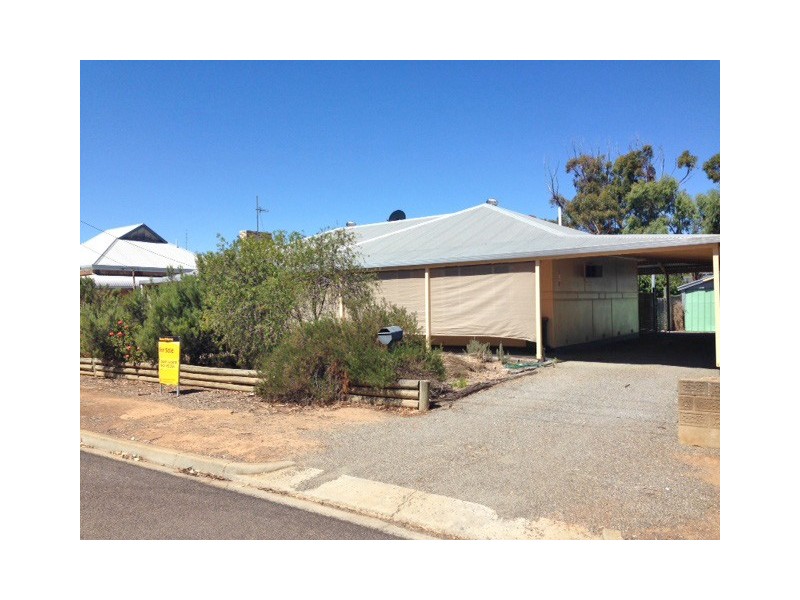 70 Railway Terrace, Cummins SA 5631