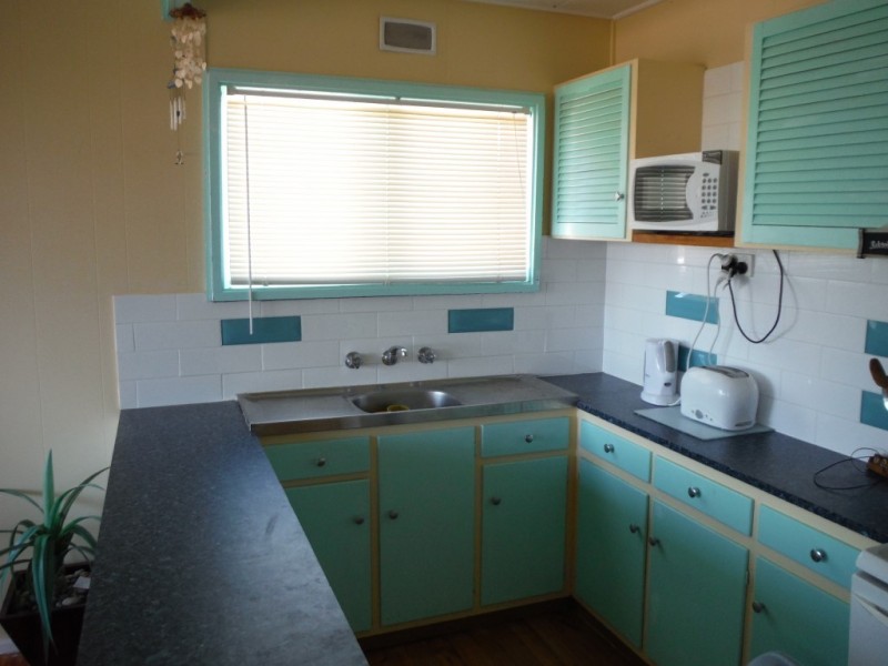 8 Greenly Avenue, Coffin Bay SA 5607