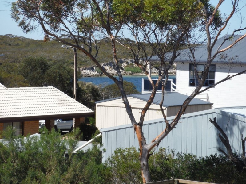 8 Greenly Avenue, Coffin Bay SA 5607
