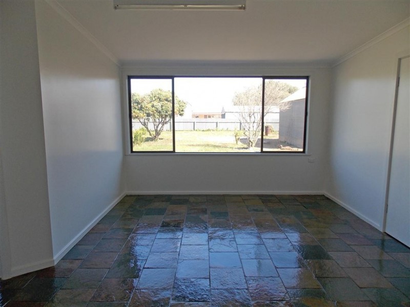 28 Preece Street, Tumby Bay SA 5605
