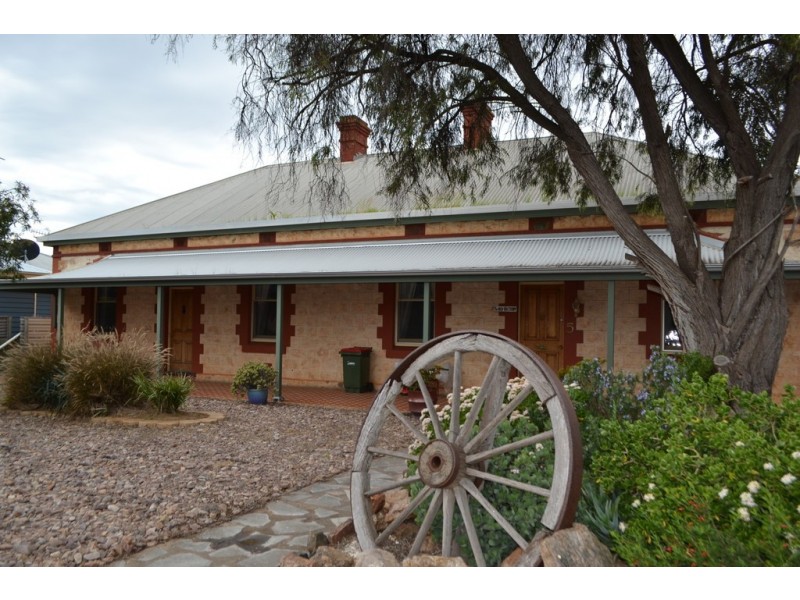 5 Phyllis St, Tumby Bay SA 5605