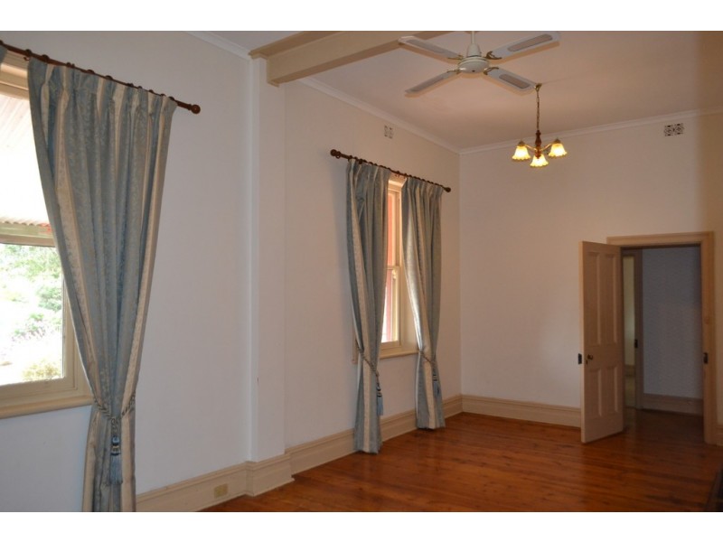 5 Phyllis St, Tumby Bay SA 5605