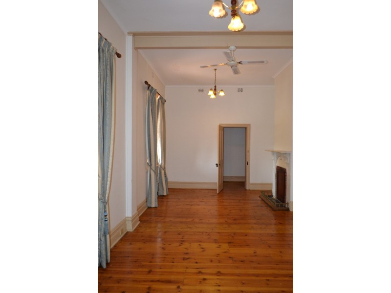 5 Phyllis St, Tumby Bay SA 5605