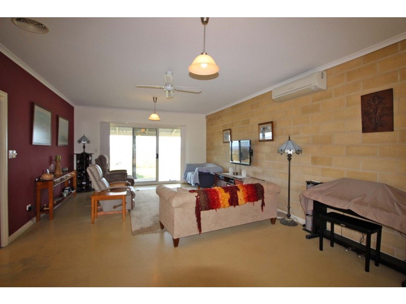 80 Nootina Road, Port Lincoln SA 5606